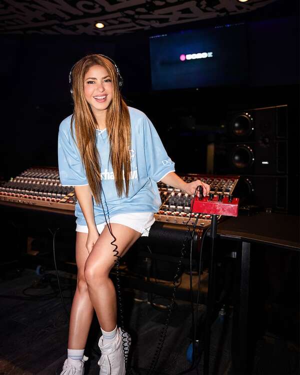 Shakira confirma que está trabajando en nueva música - Música - ABC Color