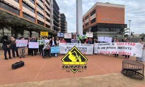 Exigen libertad para Marcos, detenido por error en caso de homicidio en Argentina