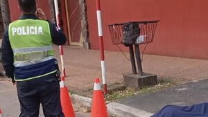 Cadáver de un hombre hallado en Villa Morra presenta una herida de bala en el tórax, dice forense