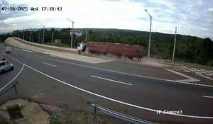 Video: rampa de frenado en Pedrozo vuelve a evitar tragedia - Nacionales - ABC Color