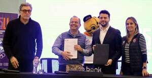 Obligan a oficiales técnicos a abrir cuenta en banco “amigo” de Peña - Política - ABC Color