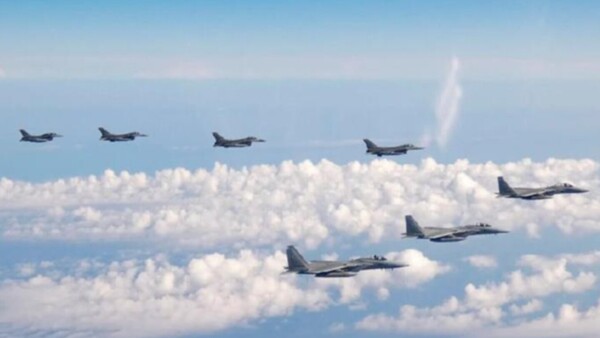 China aumenta presión sobre Taiwán con incursión aérea