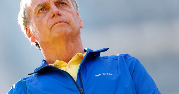 La Nación / Bolsonaro podría enfrentar penas de más de 40 años de prisión