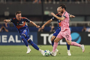 Versus / El equipo de Gilberto Flores acaba con la histórica racha de Lionel Messi