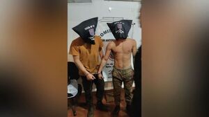 Detenidos por disturbios y destrozos a motocicleta en Encarnación: ¿ataque de celos como trasfondo?
