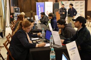 Exitosa Expo Empleo: "esto nos demuestra que estamos creciendo y afianzando la economía" - .::Agencia IP::.
