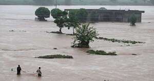 La Nación / Fuertes lluvias dejan 50 muertos en Pakistán en las últimas 24 horas