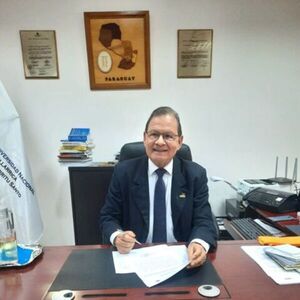 RECTOR DE LA UNVES AFIRMA QUE LO QUIEREN SACAR CON DENUNCIAS FALSAS