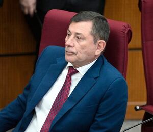 Pettengill sugiere al pueblo no buscar carne premium: el puchero “se puede comprar” - Política - ABC Color