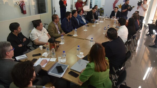 Transporte: Gobierno paga parte del subsidio y se allana el camino para levantar el paro