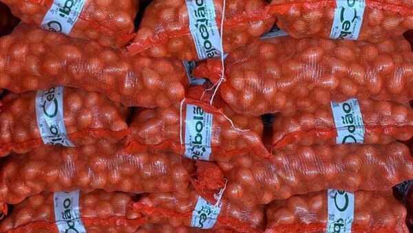 Importadores frutihortícolas piden diálogo y reglas claras para los permisos de importación