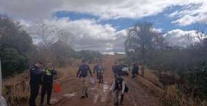 Hallaron dos cuerpos baleados y con múltiples heridas arrojados en un arroyo en Itapúa - Policiales - ABC Color