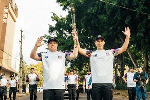 El Fuego Panamericano iluminó a Saltos del Guairá - Polideportivo - ABC Color