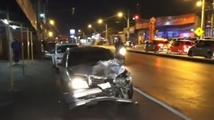 Heridos y autos destrozados: Un presunto conductor ebrio provoca triple choque