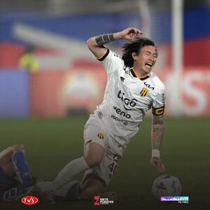 ESTREPITOSA GOLEADA DE GUARANÍ ANTE UNIVERSIDAD DE CHILE - «TVS DIGITAL»