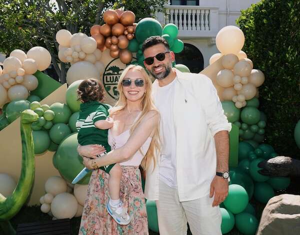 Lindsay Lohan celebra la vida de su hijo Luai - Gente - ABC Color