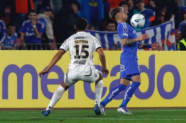 Guaraní fue humillado por la Universidad de Chile - trece