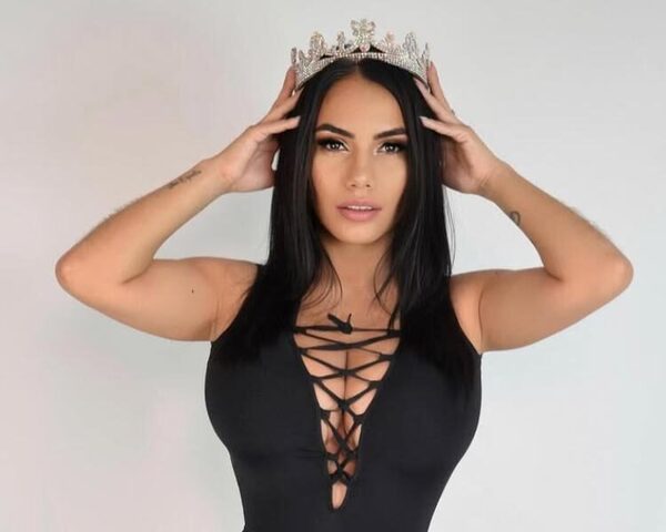 Kari Flores no quiere saber nada de “renacuajos” que quieren conquistarle sin dinero