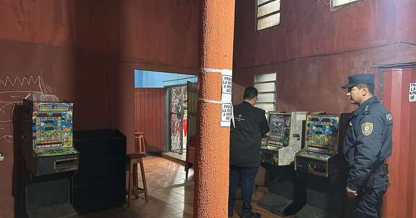 La Nación / Incautan 85 máquinas tragamonedas en San Lorenzo