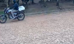 Roban la moto de Juan de la Cruz Cardoso, más conocido como “El Rey de las Empanadas” - OviedoPress