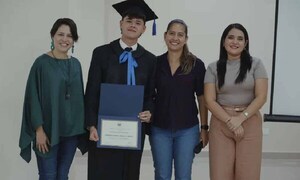 Joven de la Chacarita queda entre 50 mejores estudiantes del mundo – Prensa 5