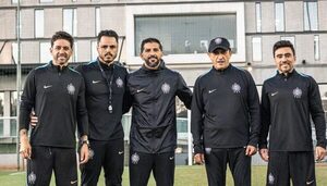 Versus / Estaba para irse, pero Ramón Díaz se plantó y sigue en Olimpia