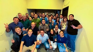PLRA busca consenso para intendentes y FG reagrupa bases en el interior