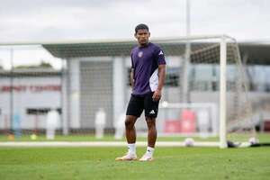 Manchester United anunció que Diego León usará el número 30 - Fútbol Internacional - ABC Color