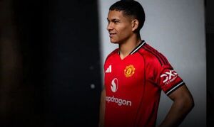 Diego León con la camiseta “30” convocado al primer amistoso del Manchester United