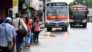 Gobierno alista plan ante paro de buses y no descarta suspender la huelga