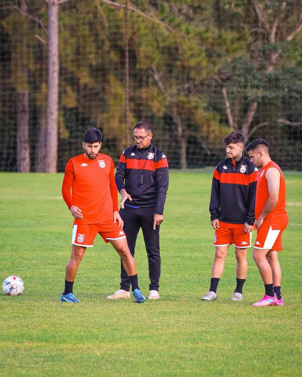 En el estadio Ka’arendy se abre la tercera fecha del Torneo Clausura - La Clave