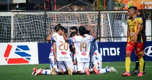 Sportivo Iteño suma de a tres en el inicio de la fecha 16 | Asociación Paraguaya de Fútbol