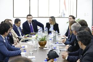 Se levant贸 el paro de transporte p煤blico