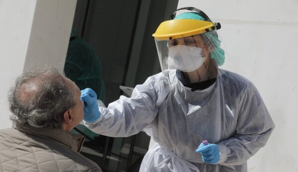 Detectaron en Brasil una nueva variante del Covid a la que llaman “Frankenstein” - ADN Digital