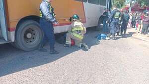 Motociclista muere arrollada en Ñemby: video revela cómo fue la tragedia - Nacionales - ABC Color
