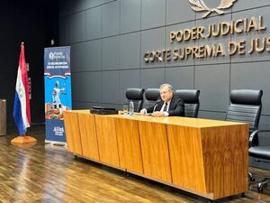 Con disertación del ministro Jiménez Rolón concluyó Diplomado Especializado en el Fuero Civil y Comercial