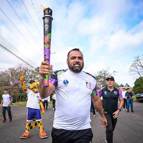 La llama panamericana recorre todo el pais a la espera de los históricos Juegos Asu 2025 - La Tribuna
