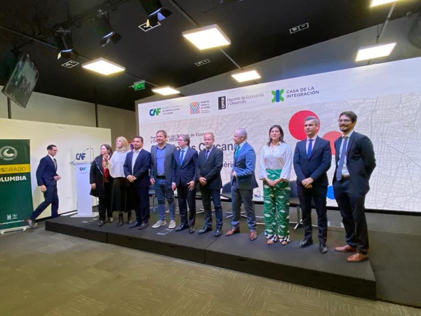 ENRIQUE HAHN PRESENTÓ MODELO DE PARQUE INDUSTRIAL EN IMPORTANTE ENCUENTRO