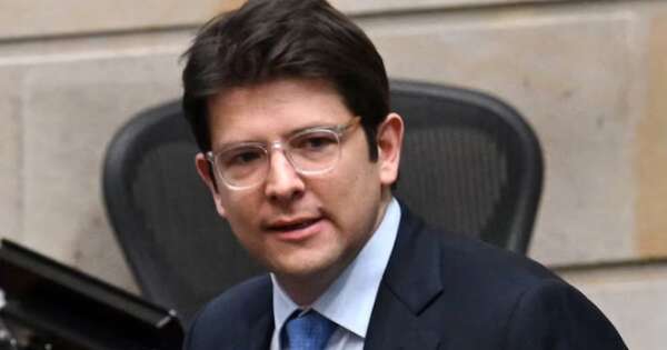 La Nación / Colombia: se entregó un sexto implicado en atentado contra senador