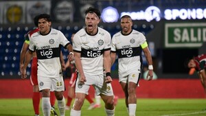 Olimpia festeja en el debut de Ramón Díaz