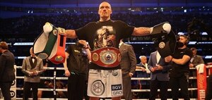 Versus / Usyk noquea a Dubois en Wembley y es campeón indiscutido de peso pesado