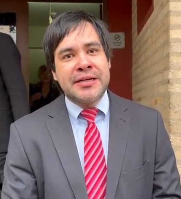 Mafia de pagaré: “La práctica irregular es que los abogados tienen los expedientes” - El Observador
