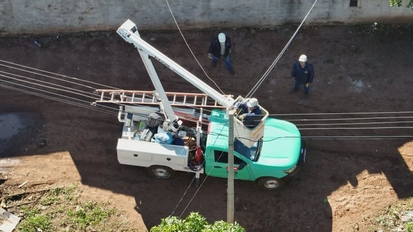 Retiran 551 conexiones eléctricas irregulares en Cordillera