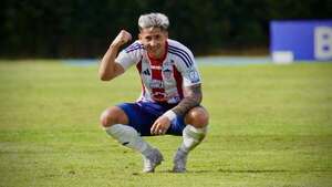 Guillermo Paiva marca un doblete para el Junior