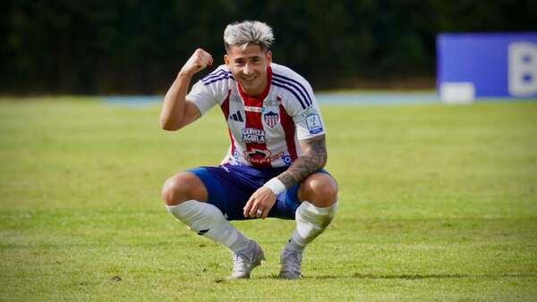 Guillermo Paiva marca un doblete para el Junior