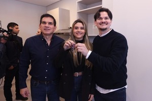 Joven pareja accede a su primer departamento gracias al programa “Che Róga Porã 2.0 - ADN Digital