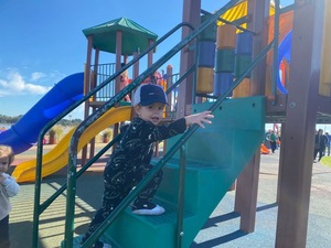 Niños disfrutan de sus vacaciones en Encarnación
