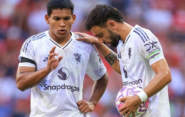 Versus / El mensaje de Diego León tras sus primeros minutos con el Manchester United