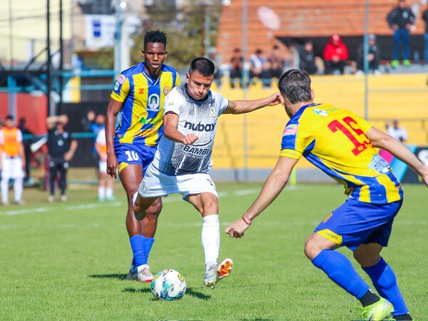 Capiatá y Tacuary no pudieron romper el cero - La Tribuna