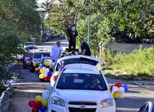 Caravana de fieles celebró a San Charbel, el sanador libanés - Nacionales - ABC Color